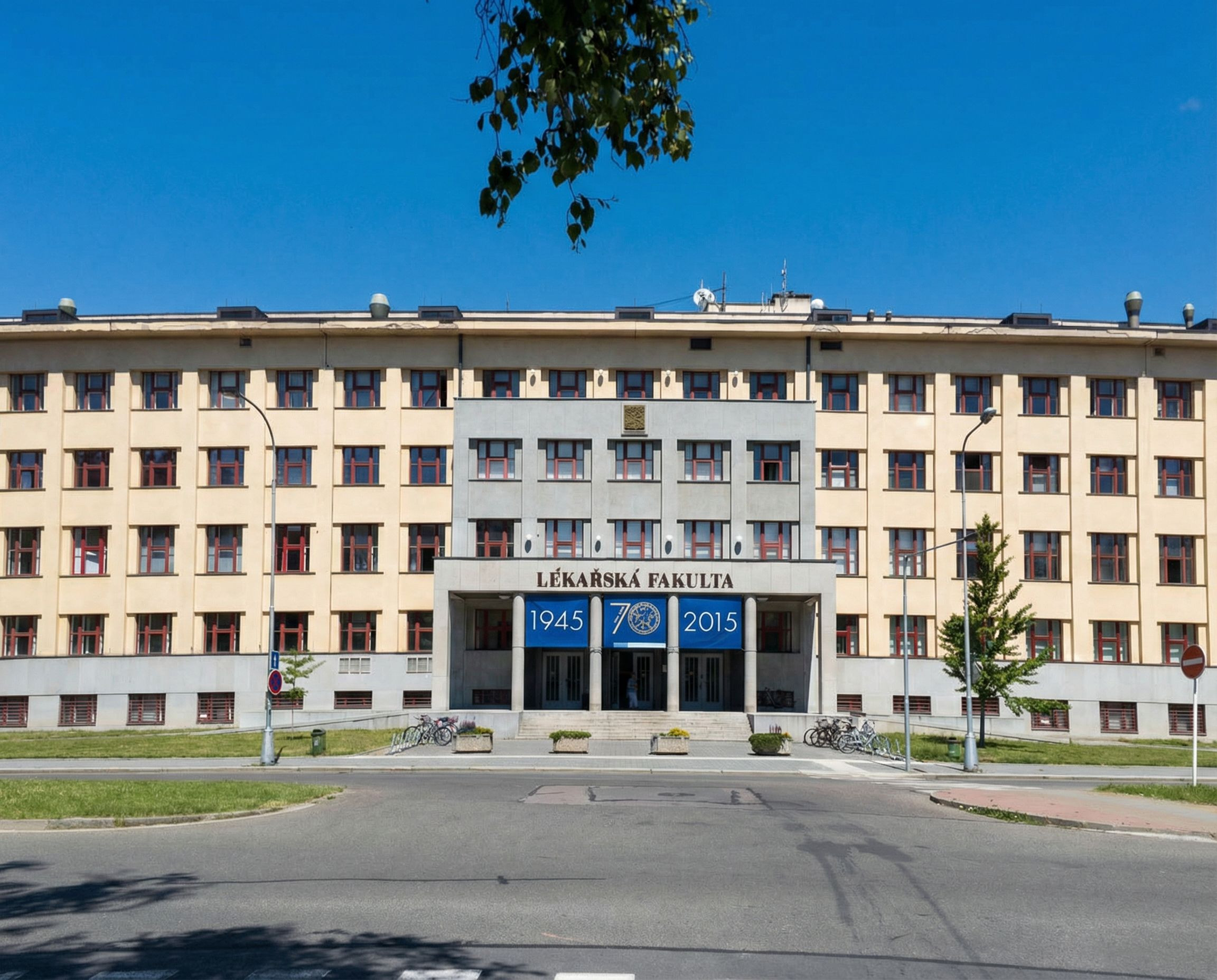 Lékařská fakulta Univerzity Karlovy v Hradci Králové 